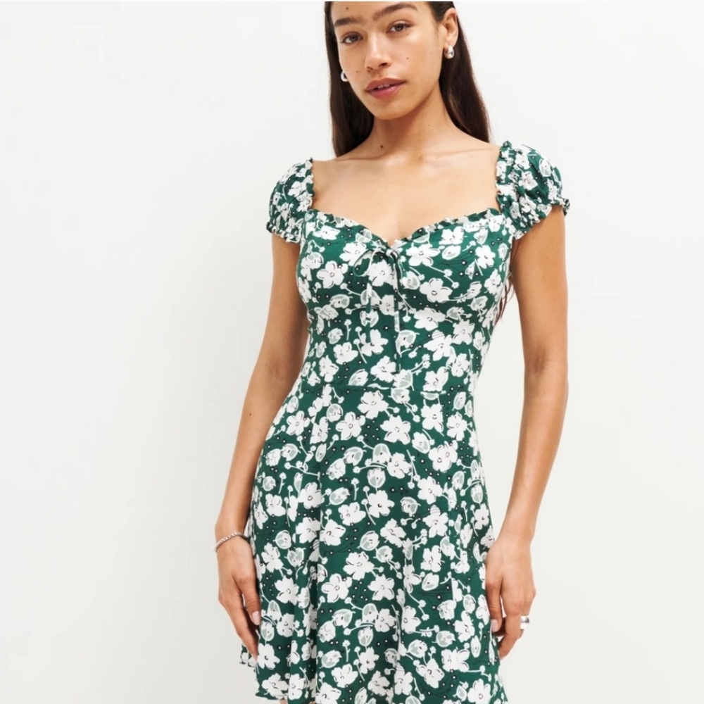 Reformation - like new - Pacey Dress - Size 8